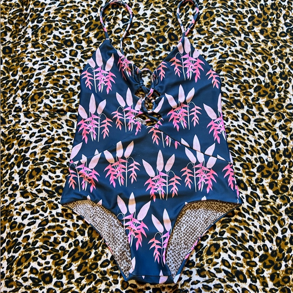 Acacia swim hOney